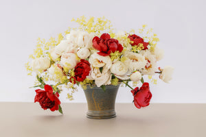 
                  
                    Load image into Gallery viewer, Late Summer Dream - 13 Stems
                  
                
